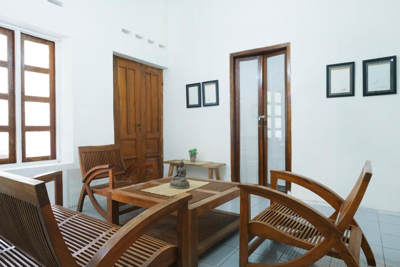 Hotel Oyo 287 Rumah Eyang Near Rsud Kota Jogyakarta Zewnętrze zdjęcie