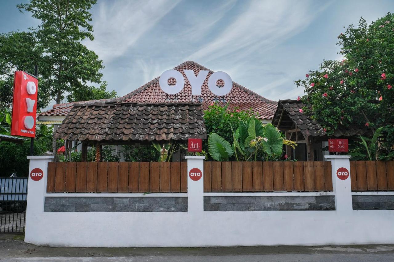 Hotel Oyo 287 Rumah Eyang Near Rsud Kota Jogyakarta Zewnętrze zdjęcie