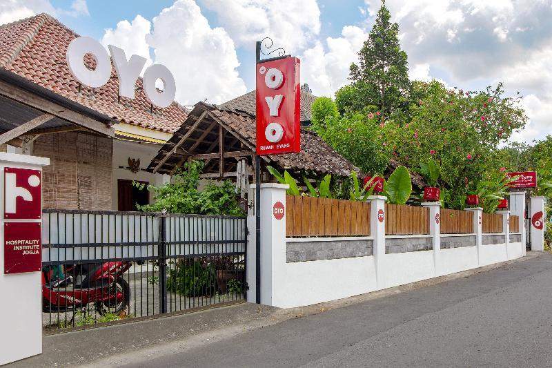 Hotel Oyo 287 Rumah Eyang Near Rsud Kota Jogyakarta Zewnętrze zdjęcie